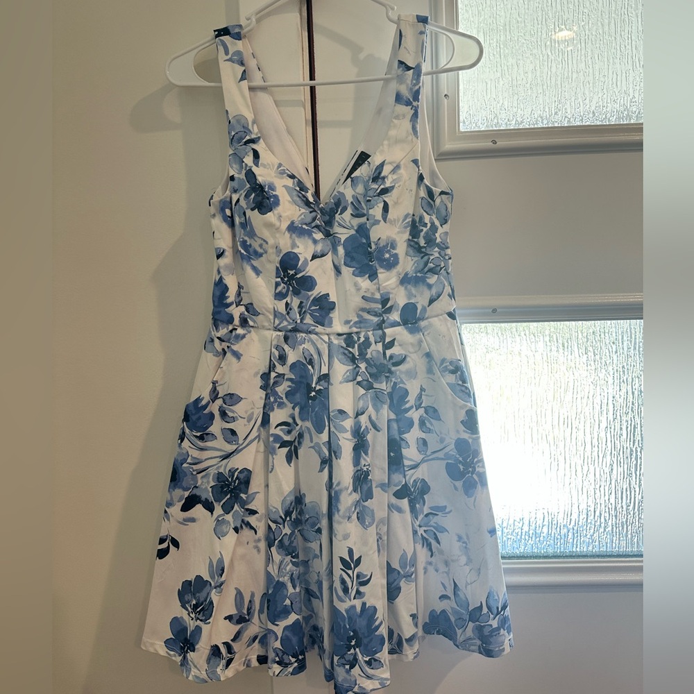 Trixxi Blue and White Sleeveless Midi Sundress
